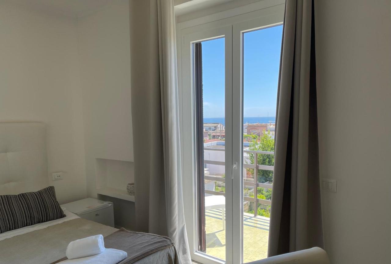 Charme Rooms Taranto Eksteriør bilde