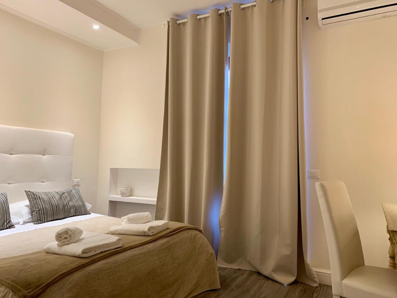 Charme Rooms Taranto Eksteriør bilde